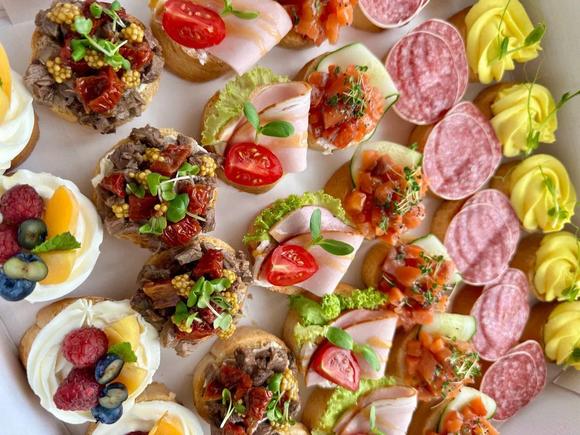 Новогодний банкетный сет на 25-30 персон в Смоленске